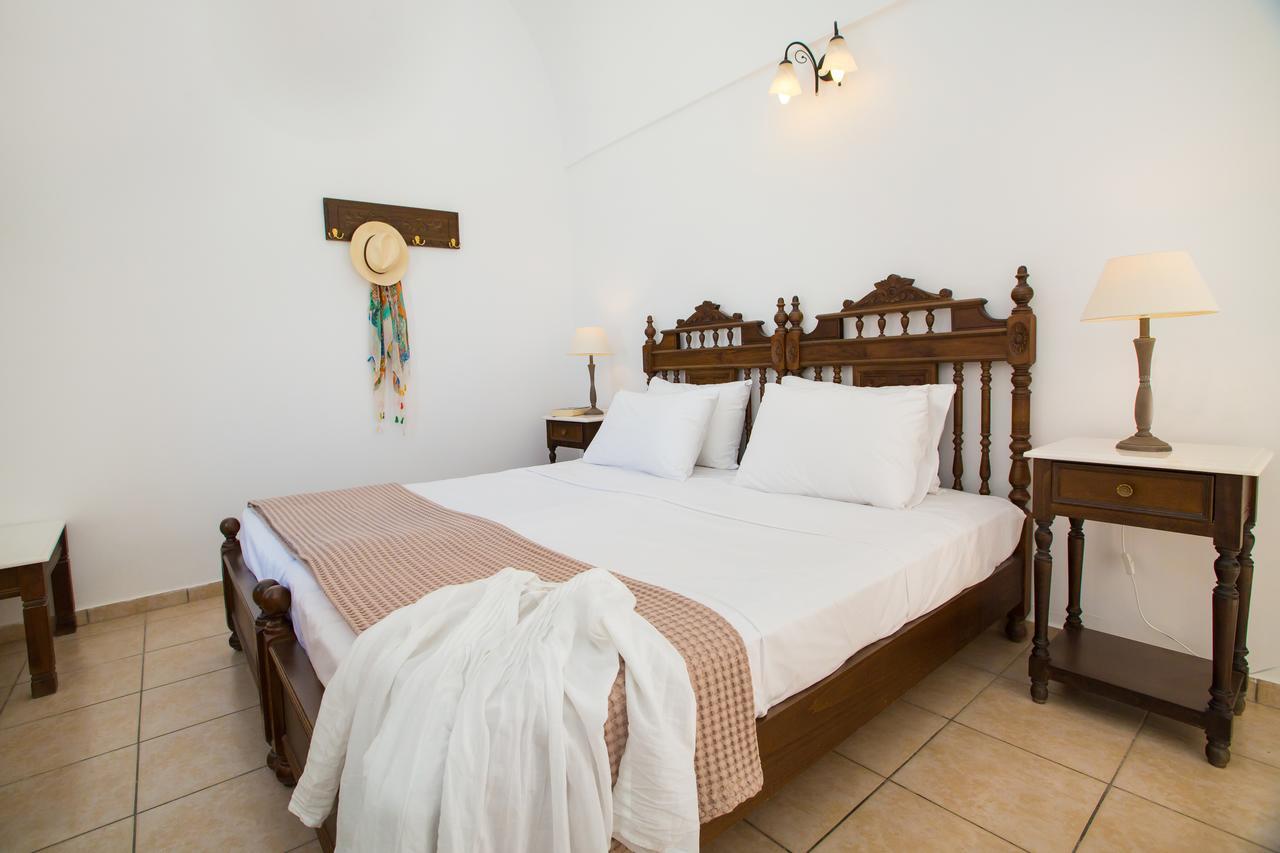 Otel Aldea Karterados (Santorini)